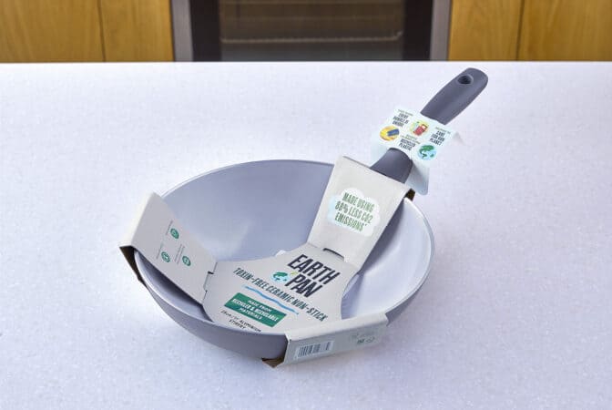 Earth Pan Stir Fry Wok in cardboard packaging